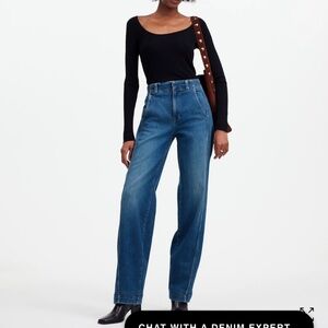 Madewell Curvy Tapered Leg Jean in Calvert Wash 26”